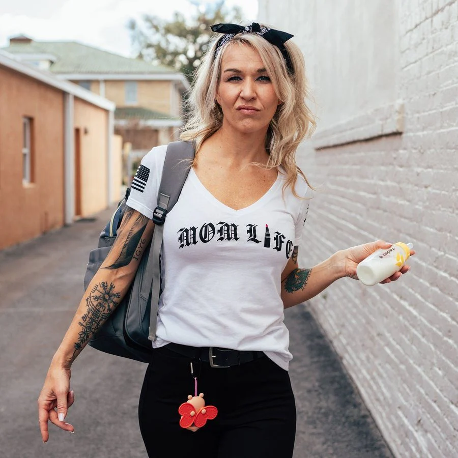 Women's Mom Life V-Neck T-Shirt - White - Image 3